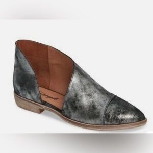 Free People Silver and Brown Flats